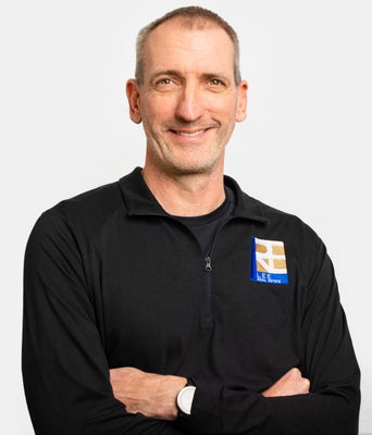 Portrait of Scott Darnall, Broker Associate